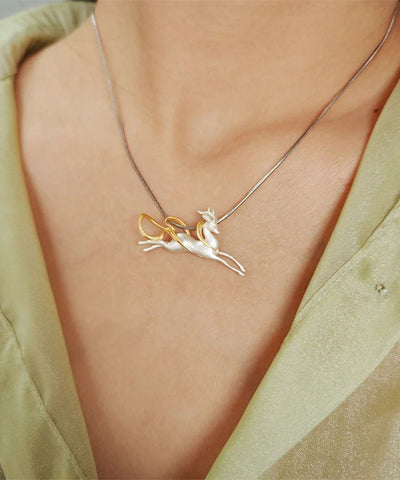 DIY Halskette aus neunfarbigem Hirschanhänger aus Seide und Sterlingsilber 