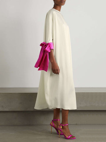 Vestidos midi holgados con mangas de siete cuartos y cuello redondo en color contrastante 