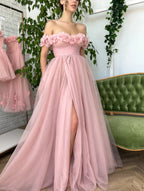 Rosa Kleid mit Blumen auf den Schultern - 2