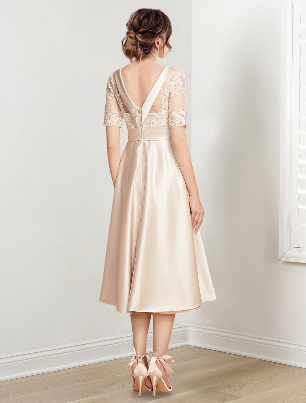 Vestidos de madre de la novia de corte A/princesa con escote redondo y largo hasta la rodilla 