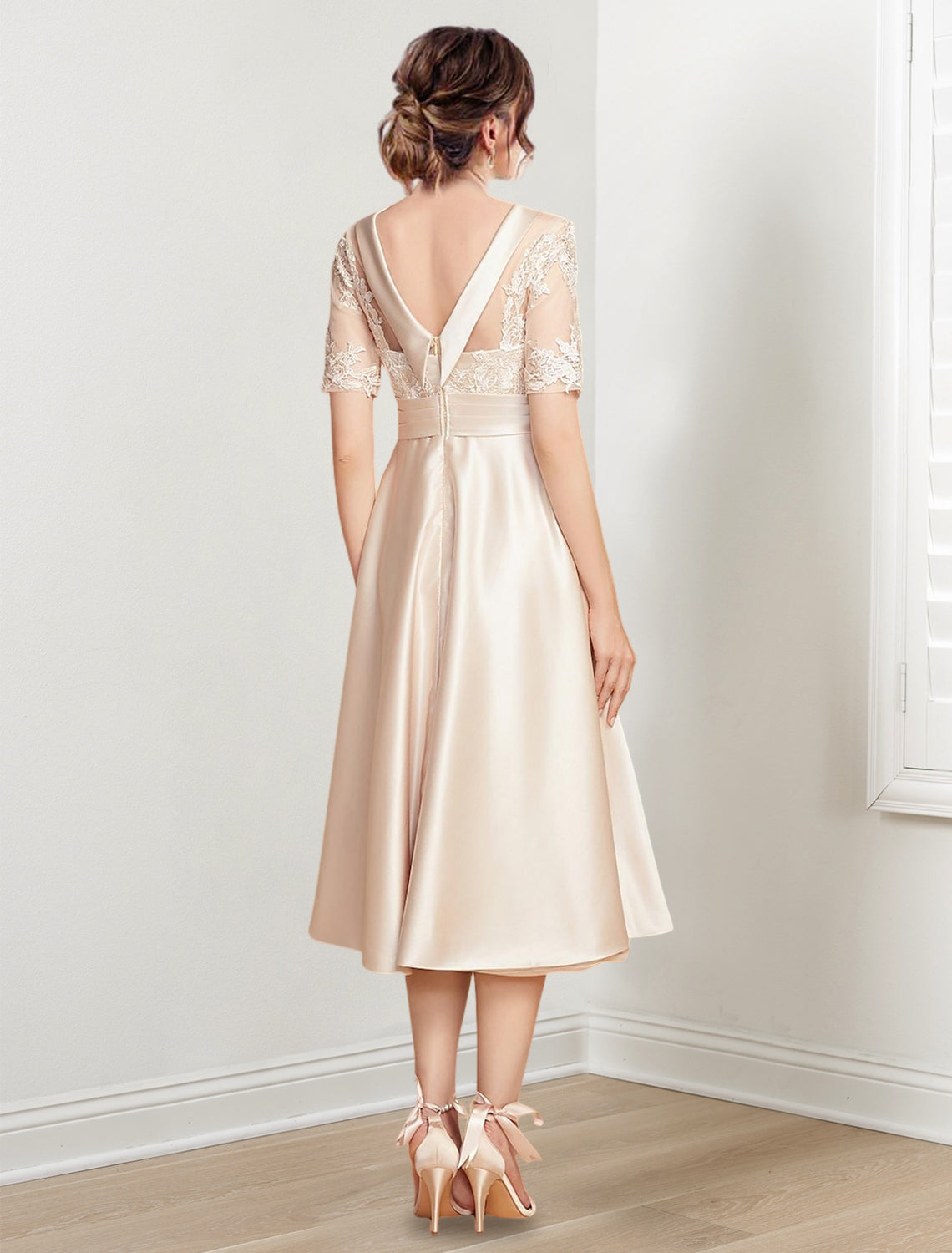 Vestidos de madre de la novia de corte A/princesa con escote redondo y largo hasta la rodilla 