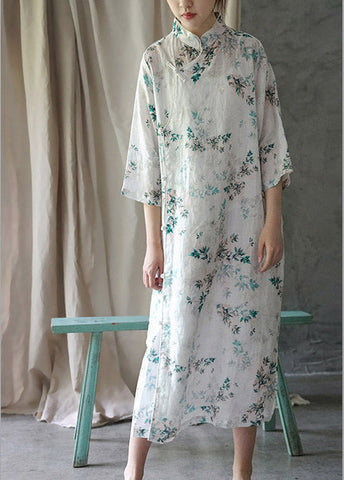 Elegante vestido cheongsam de lino con cuello alto y abertura lateral con estampado blanco para verano 