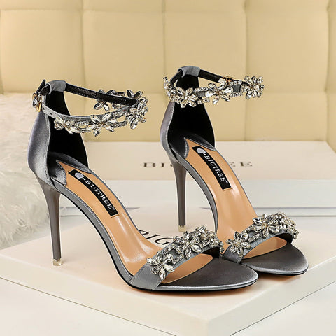 Sandalias de tacón alto de 9 cm con cristales para mujer, para boda, novia, tacones de aguja, sandalias con purpurina, zapatos elegantes de stripper con tiras de satén. 