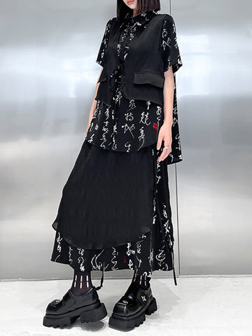 Blusas y camisas con solapas escalonadas, aberturas laterales, estampados, con cordones y dos bolsillos laterales falsos 