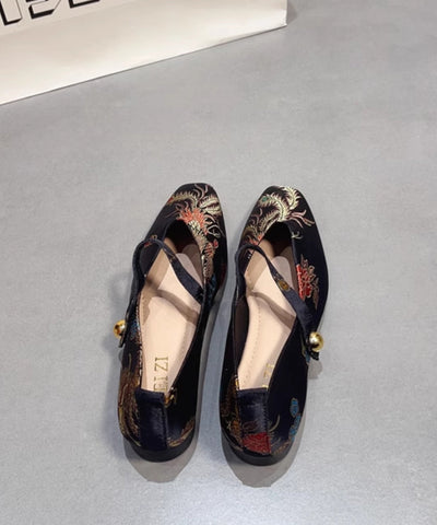 Chinese Style Embroidered Flats Apricot Buckle Strap