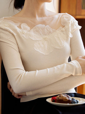 Camiseta ajustada acanalada con decoración floral 