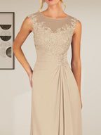 Champagnerfarbenes A-Linien-Chiffonkleid mit Rundhalsausschnitt und Spitze