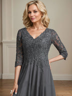 A-Linien-Kleid aus Chiffonspitze mit V-Ausschnitt, Teelänge, Perlen- und Paillettenstickerei für die Mutter der Braut 
