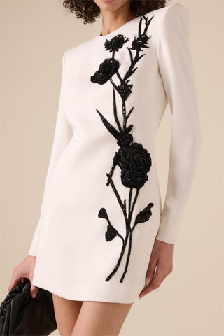 Minivestido con cuentas y bordado floral de Venus 
