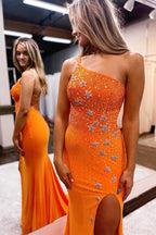 Meerjungfrauen-Abendkleid aus Jersey mit einseitiger Schulterpartie und Perlenbesatz