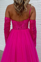 A-Linien-Abendkleid in Fuchsia mit One-Shoulder-Schulter und Korsett-Design sowie Schlitz vorne
