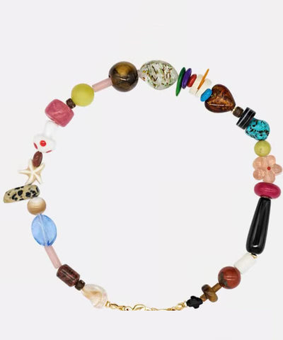 Moderne handgefertigte Webperlenkette mit Perlen 