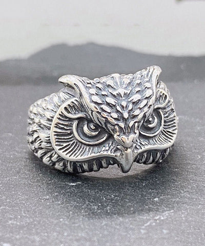 Anillos abiertos de búho con ágata roja fina en plata de ley 