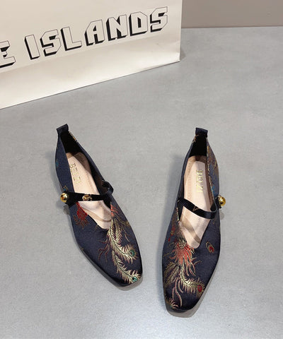 Chinese Style Embroidered Flats Apricot Buckle Strap