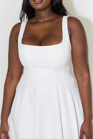 Celeste Charm - Vestido midi con escote cuadrado 