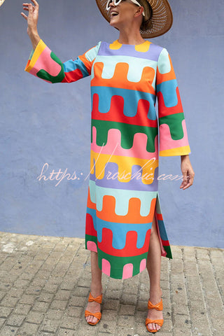 Vestido midi con abertura lateral y estampado ondulado colorido Bright Day 