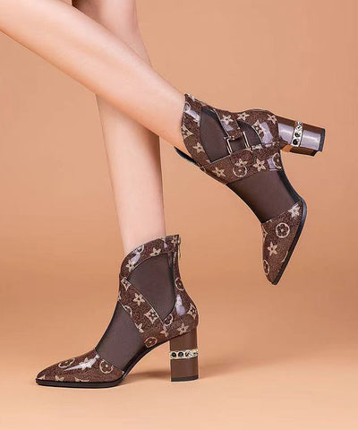 Nuevas botas cortas de malla hueca de moda para primavera y verano. 
