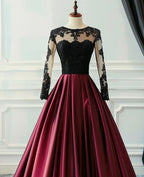 A-Linien-Ballkleid weinroter Satin mit schwarzer Spitze Langarm Abschlussballkleid festliches Kleid