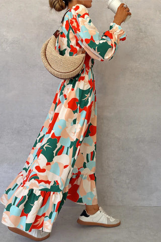 Elegante vestido de corte A con escote en V, fruncido y estampado floral 