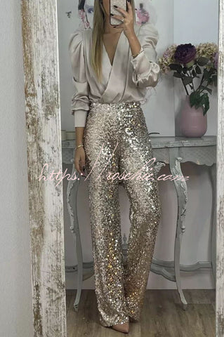 Perfectly Adored – Satinbluse mit überkreuztem Ausschnitt und Puffärmeln 