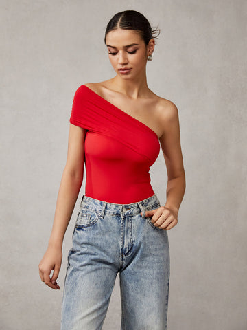 Camiseta asimétrica de un solo hombro 