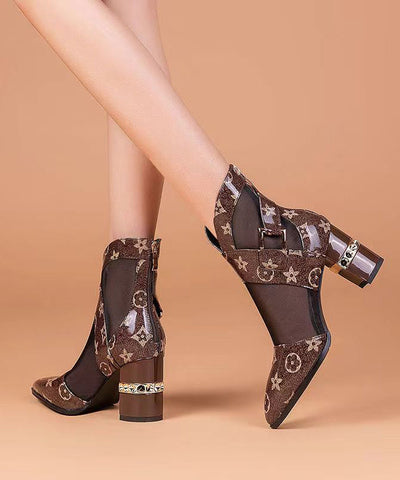 Nuevas botas cortas de malla hueca de moda para primavera y verano. 