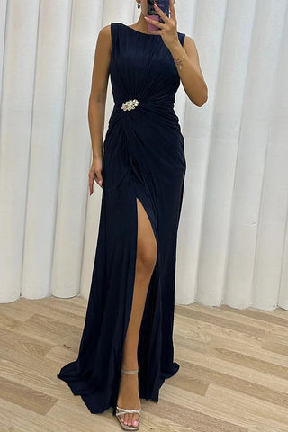 Pretty Special – Plissiertes, verziertes Maxi-Abendkleid mit Schlitz