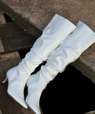 Botas de tacón alto con punta puntiaguda y elegantes de color azul real 
