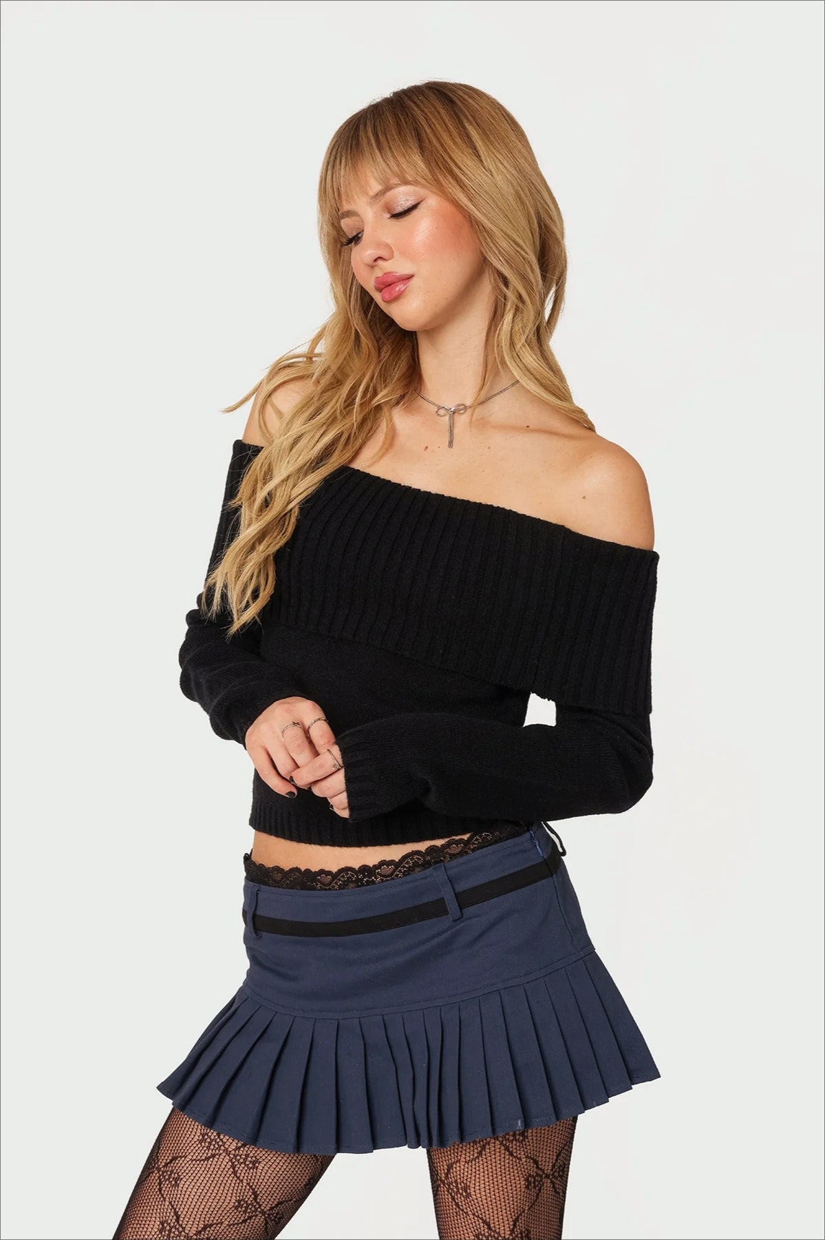 Solid Color Off-Shoulder Boat Neck Long-Sleeve Knit Top