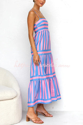 Vestido midi de corte A con bolsillos fruncidos en la espalda y estampado de rayas Beachy Dreams 