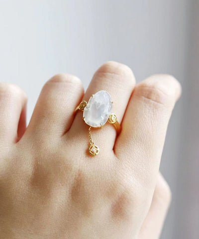 Feingold-Sterlingsilber-Oververgoldung Chalcedon Ein mythischer Wildtier-Quastenring 