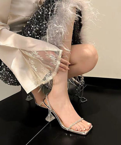 Stilvolle High Heel Sandalen aus Seide mit Zirkonia-Spleißen und Schnallenriemen 