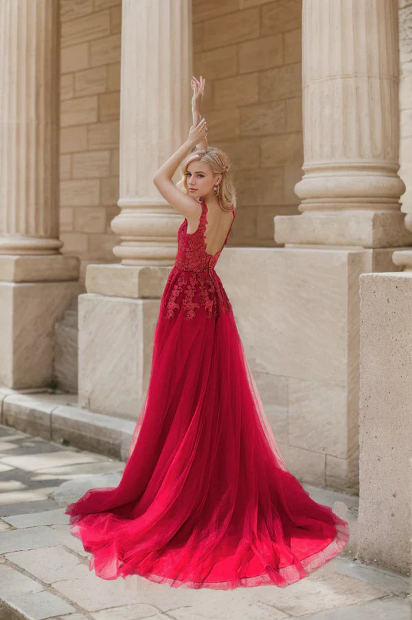 Mysteria  deep V-neck lace soft tulle prom dress colored wedding dress