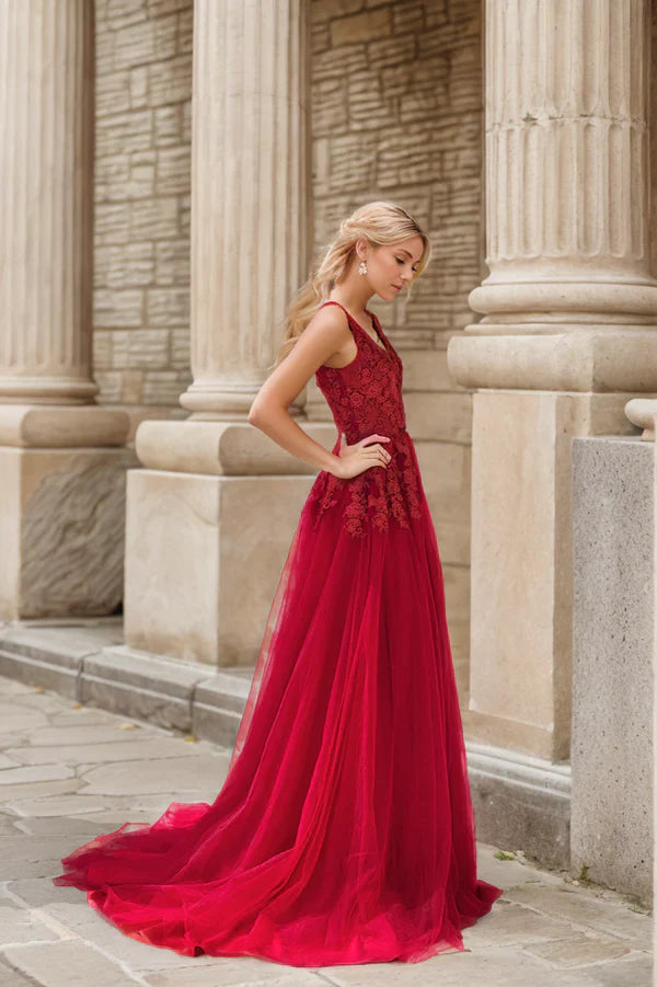 Mysteria  deep V-neck lace soft tulle prom dress colored wedding dress