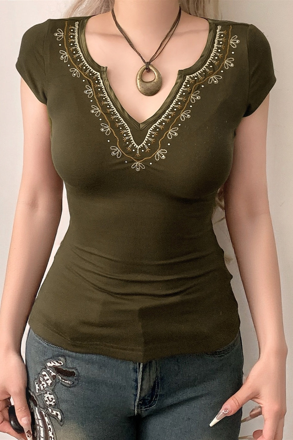 Retro V Neck Embroidered Knit Blouse