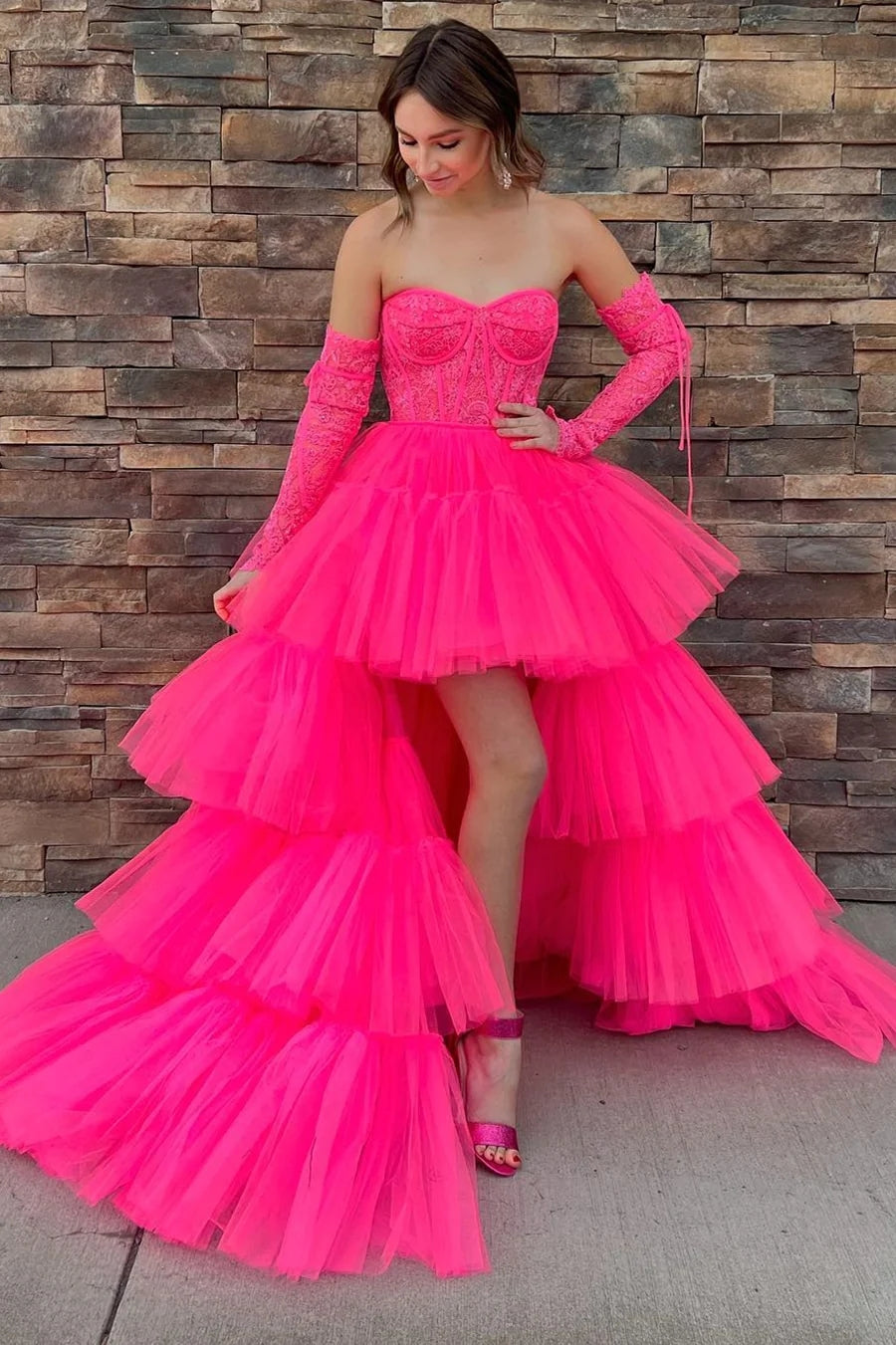 Vestido de fiesta de tul escalonado, asimétrico, sin tirantes y corte A