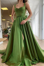 Prinzessinnen-A-Linien-Abendkleid in Grün mit herzförmigem Ausschnitt und Schleier