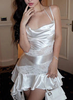 Vestido elegante blanco asimétrico de encaje con patchwork y tirantes sin mangas