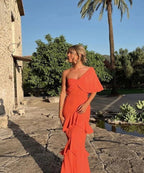 Elegantes, schulterfreies, langes Meerjungfrauen-Abendkleid mit Rüschen