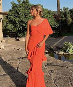 Elegantes, schulterfreies, langes Meerjungfrauen-Abendkleid mit Rüschen