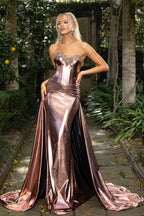 Elegantes, perlenbesetztes, langes, formelles Abendkleid mit Überrock