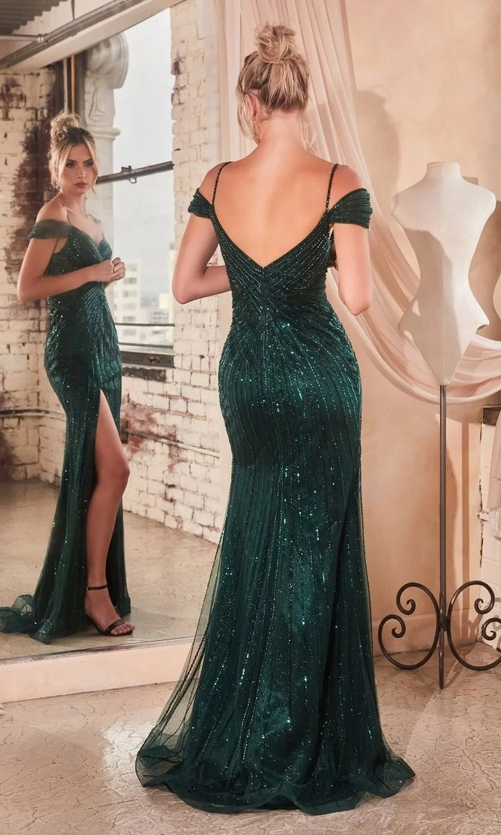 Modisches langes Pailletten-Abendkleid mit Cut-Out-Schultern