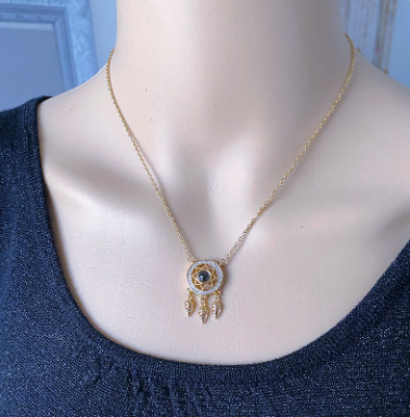 Collar atrapasueños con 100 idiomas del amor 
