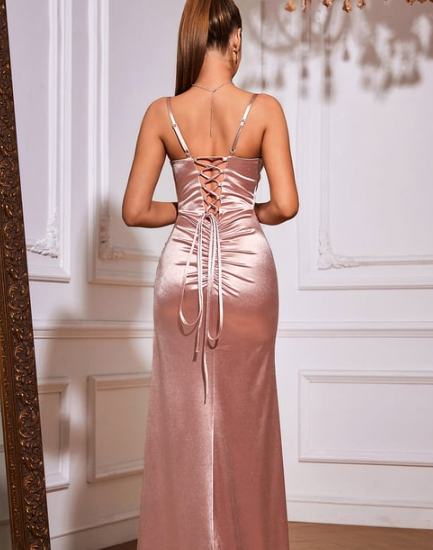Meerjungfrauen-Abendkleid mit herzförmigem Ausschnitt, asymmetrischem Paillettenbesatz, gerafften Falten und Perlenstickerei