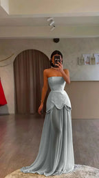 Elegant White Strapless Sleeveless Long Prom Dress With Pleated Beading