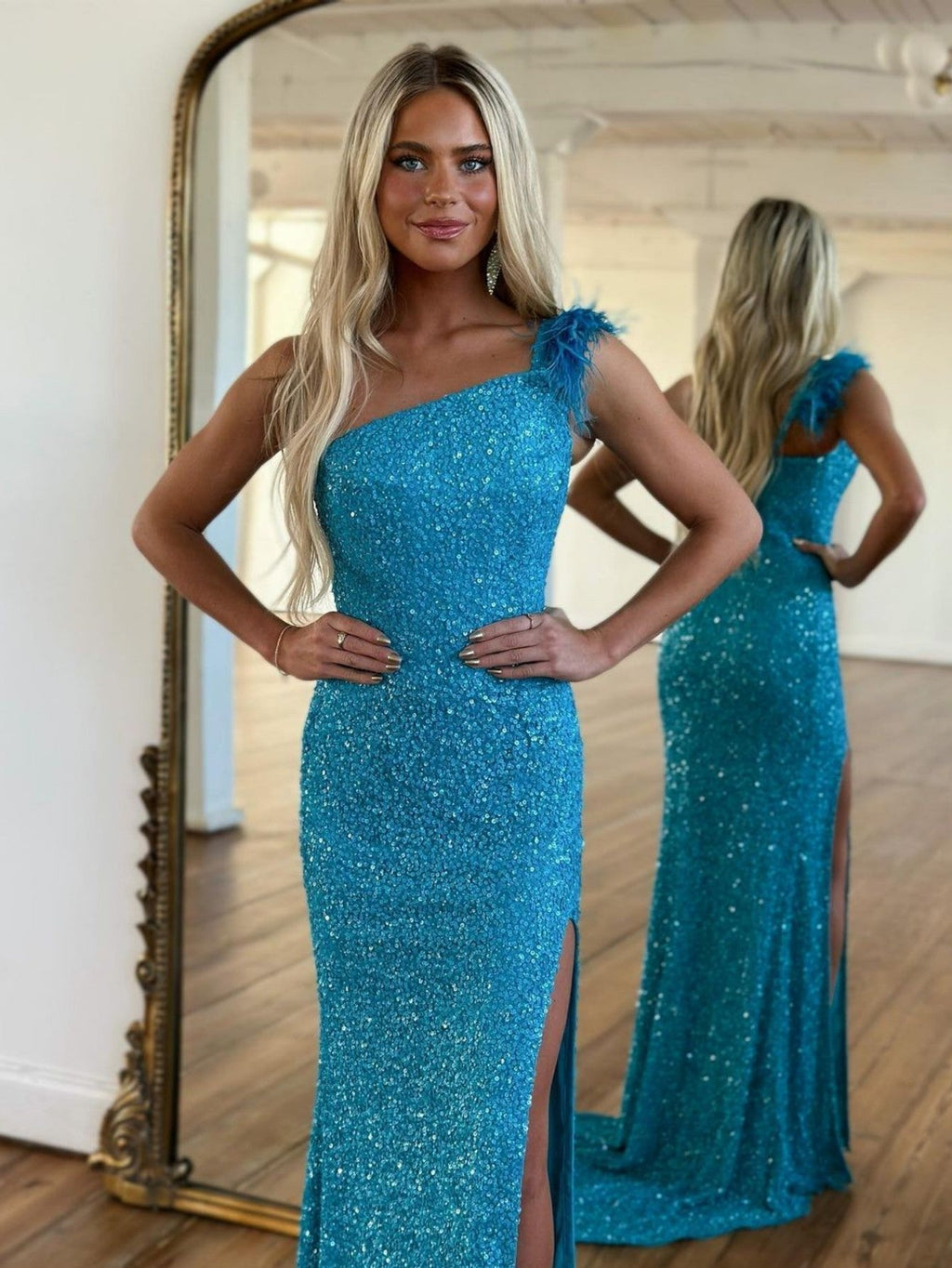 Meerjungfrauen-Abendkleid mit Pailletten, One-Shoulder und Schlitz