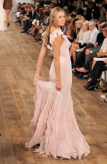 Hübsches, langes Chiffon-Abendkleid mit Meerjungfrauen-Stil und V-Ausschnitt