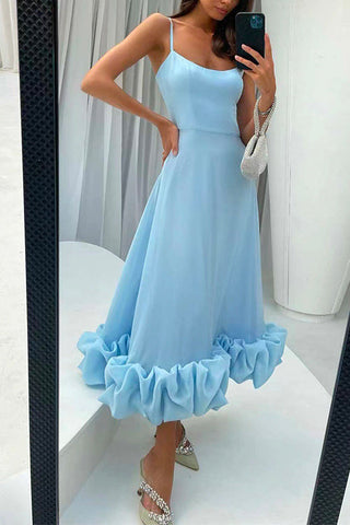 Vestido de fiesta largo de tirantes finos con volantes y cintura alta de Meridress