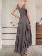 A-Linien-Kleid aus Chiffon mit V-Ausschnitt, asymmetrischem Muster und Perlen- und Paillettenbesatz für die Mutter der Braut