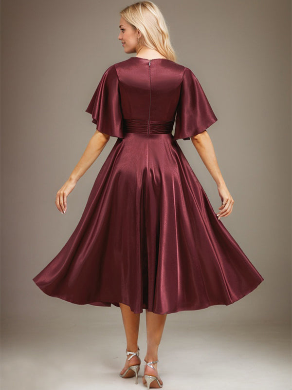 A-Linien-Kleid aus Stretch-Satin mit V-Ausschnitt, Teelänge, Perlenstickerei und Falten für die Mutter der Braut 